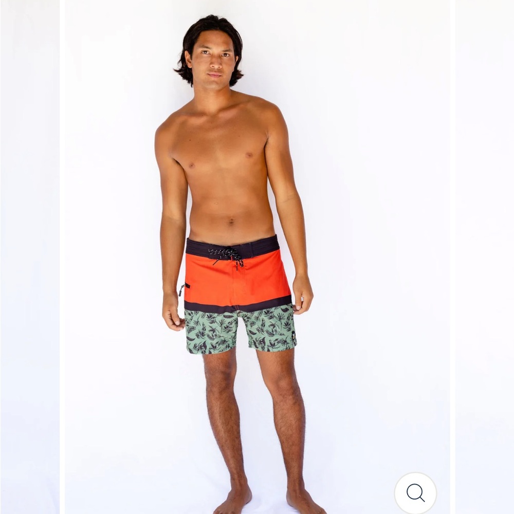 Men's Colorblock Red & Green Swim Shorts